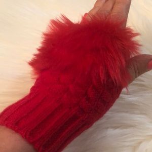 Mittens with open fingers